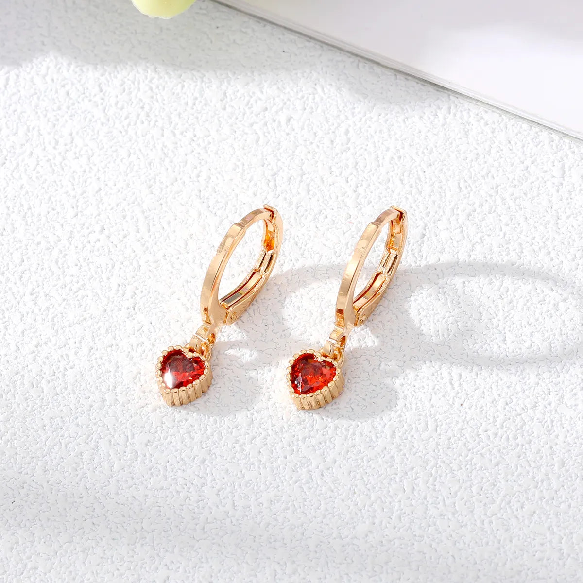 Fashion Heart Shape Alloy Inlay Rhinestone Drop Earrings