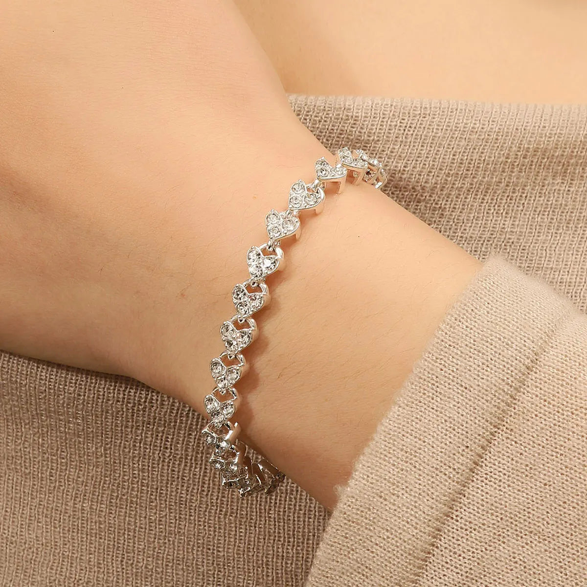 Fashion Heart Shape Alloy Inlay Rhinestones Women's Bracelets 1 Piece