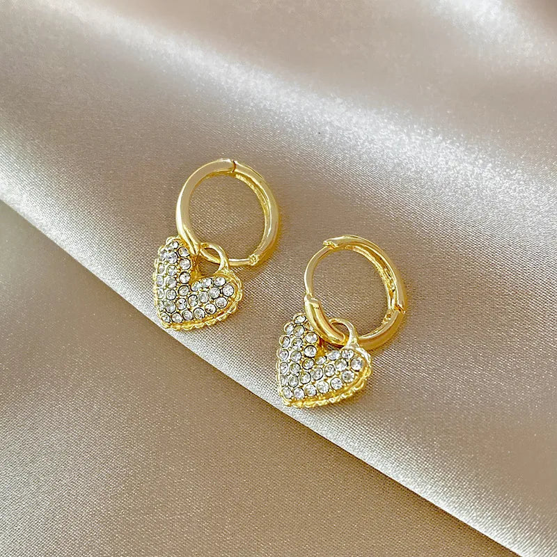 Fashion Heart Shape Alloy Plating Rhinestones Women'S Earrings 1 Pair