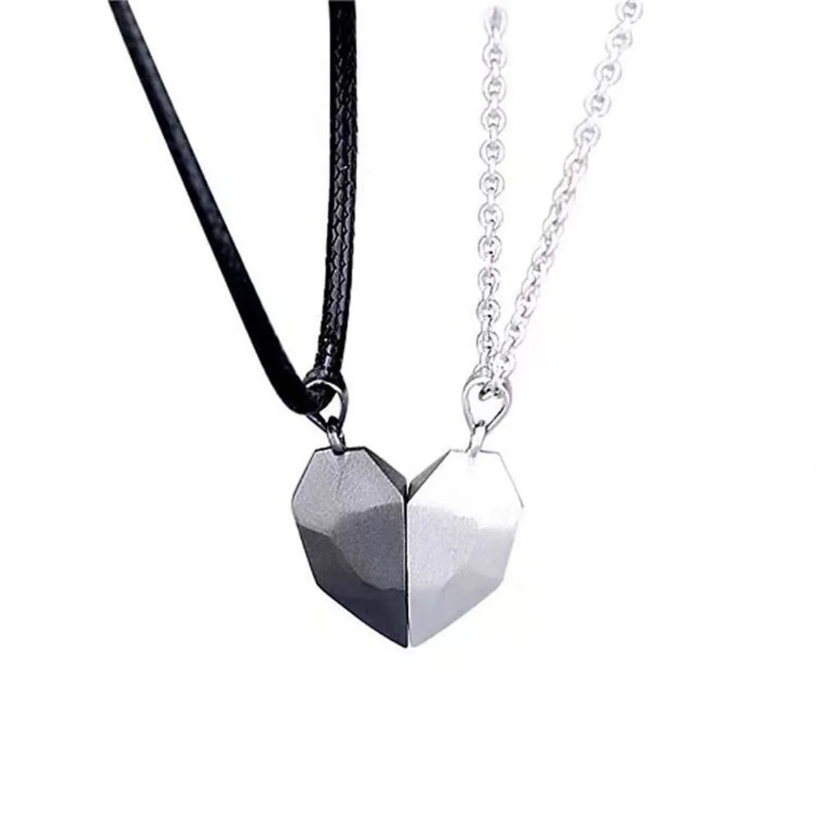 Fashion Heart Shape Alloy Plating Unisex Pendant Necklace 1 Set