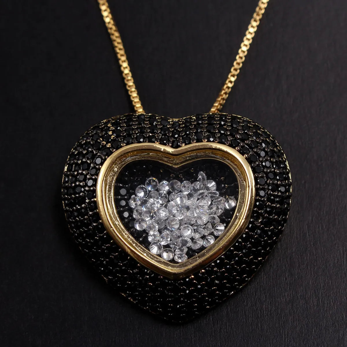 Fashion Heart Shape Copper Inlay Zircon Pendant Necklace