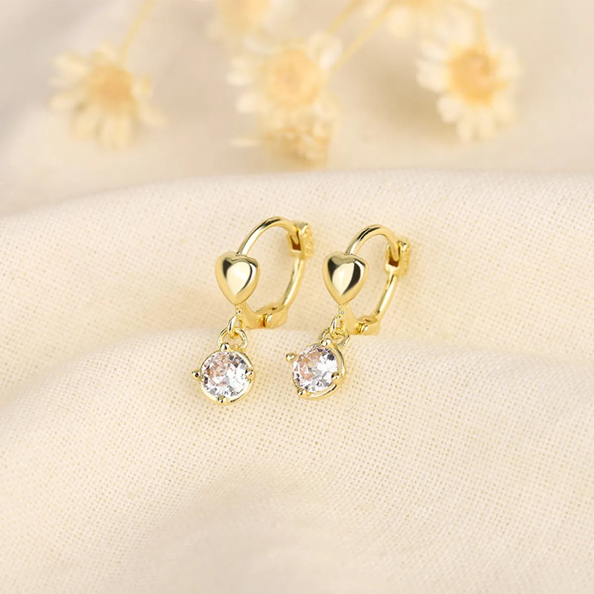 Fashion Heart Shape Copper Plating Zircon Earrings 1 Pair