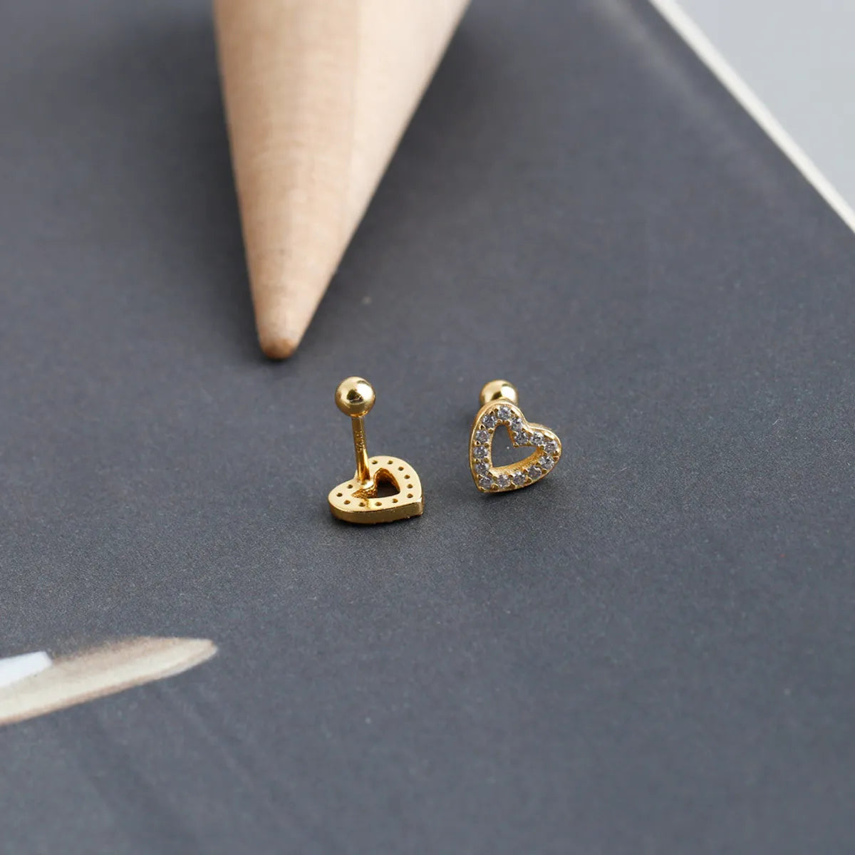 Fashion Heart Shape Sterling Silver Plating Zircon Ear Studs 1 Pair