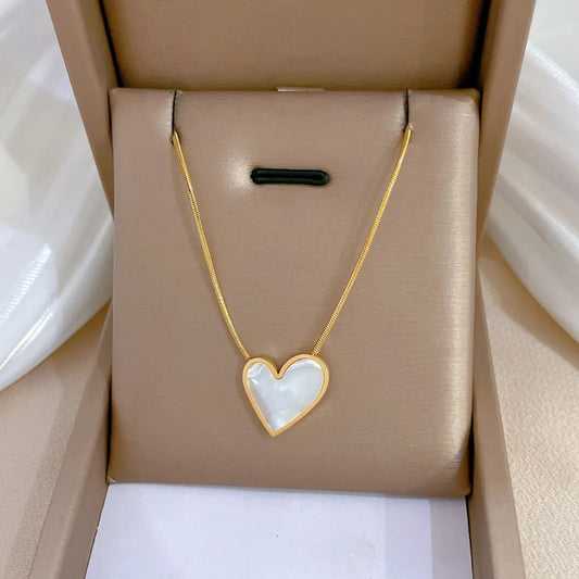 Fashion Heart Shape Titanium Steel Plating Pendant Necklace