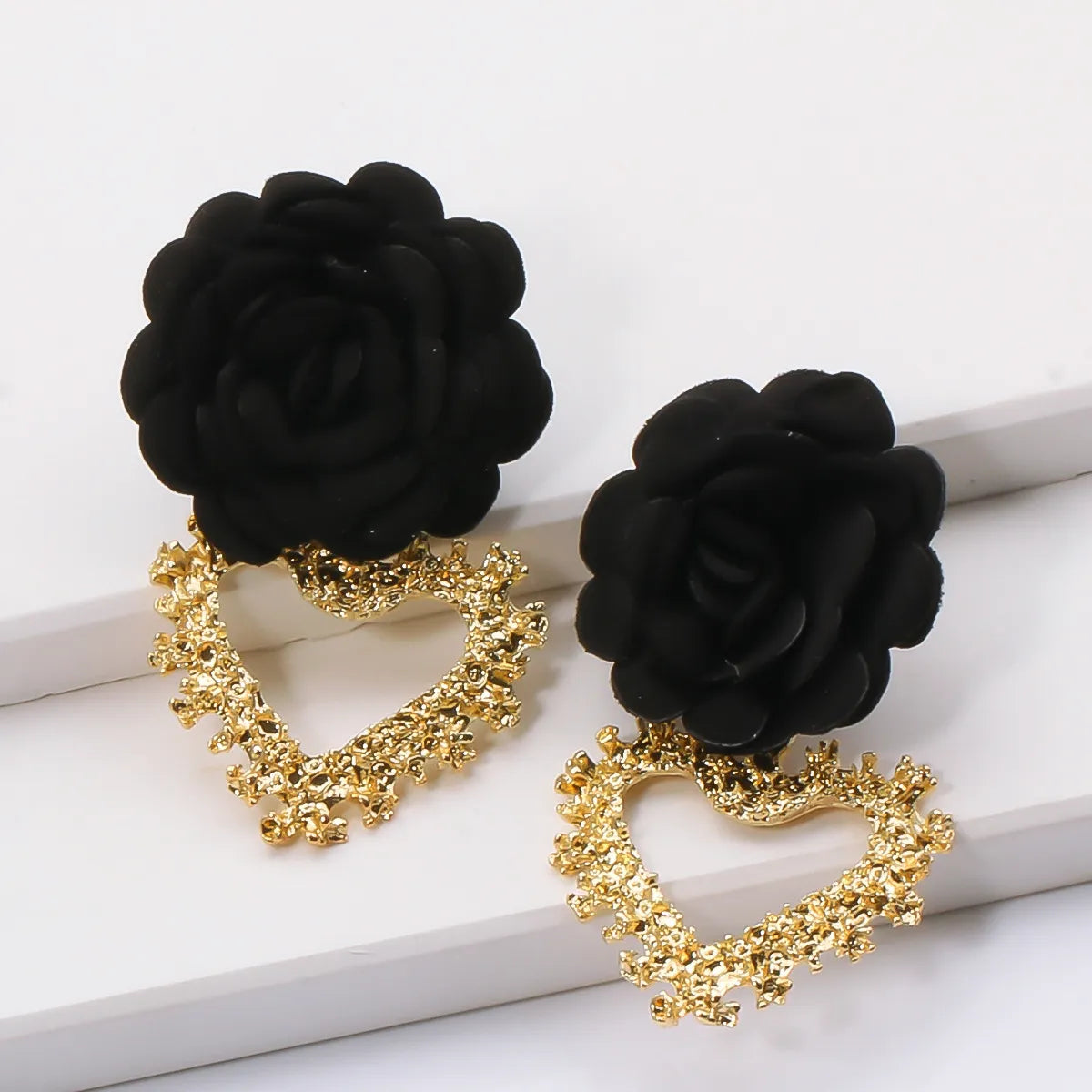 Fashion Heart-Shaped Flower Alloy Earrings Wholesale