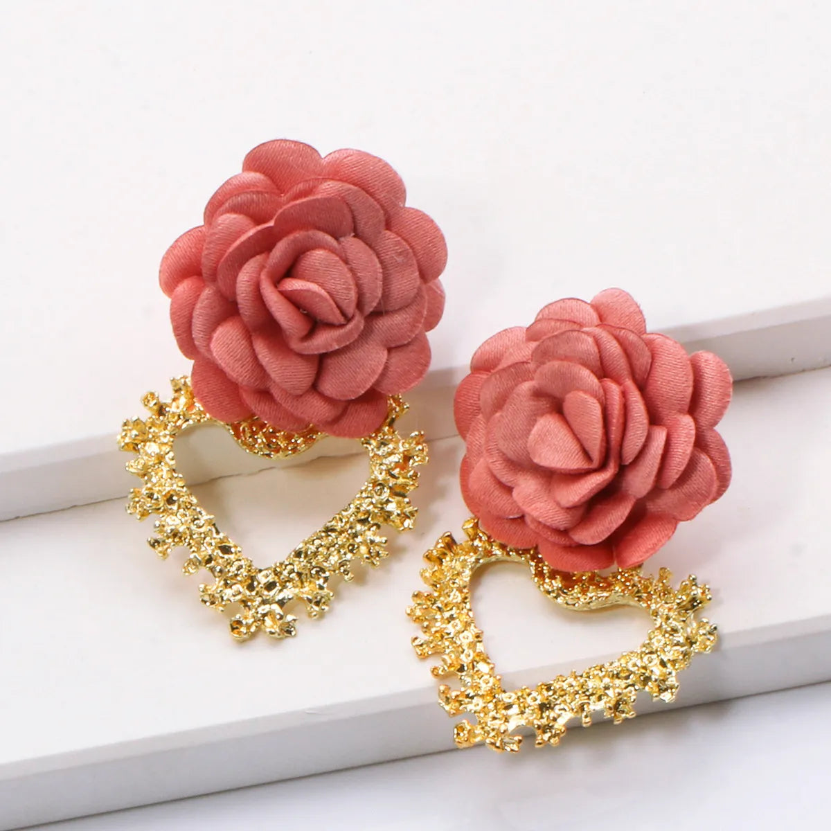 Fashion Heart-Shaped Flower Alloy Earrings Wholesale