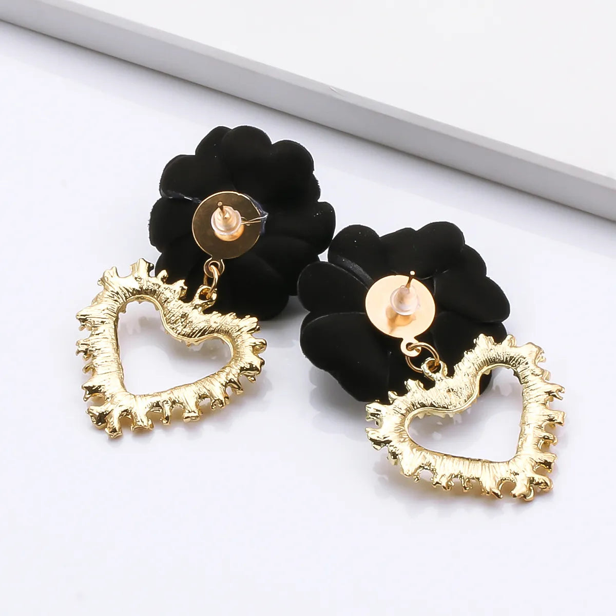 Fashion Heart-Shaped Flower Alloy Earrings Wholesale