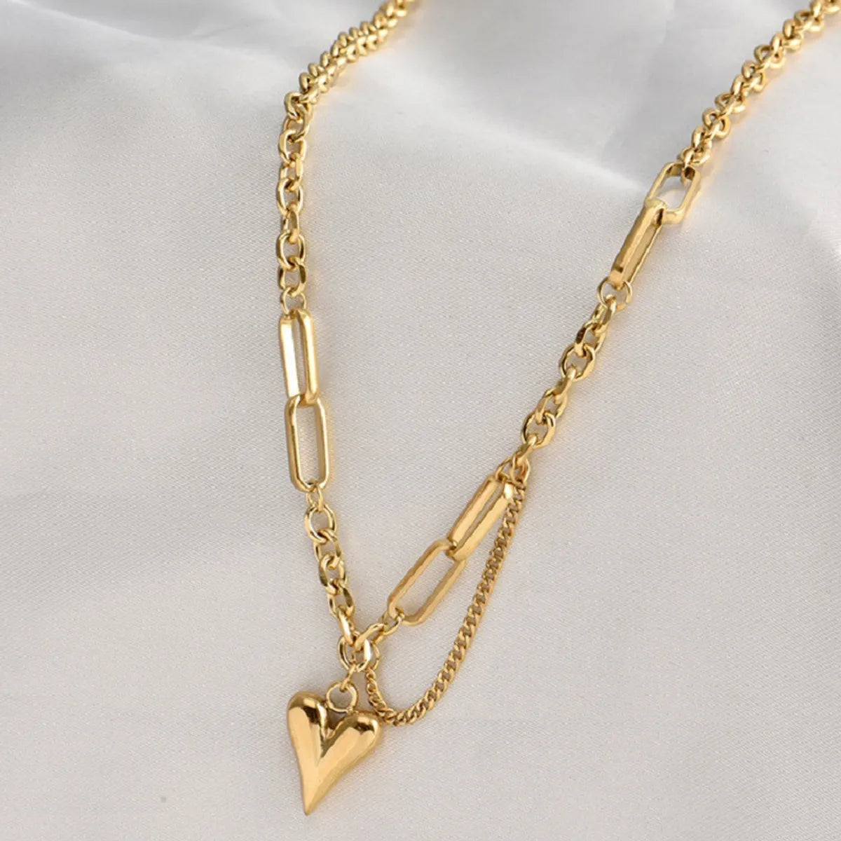 Fashion Heart-shaped Titanium Steel Necklace Simple Irregular Clavicle Chain