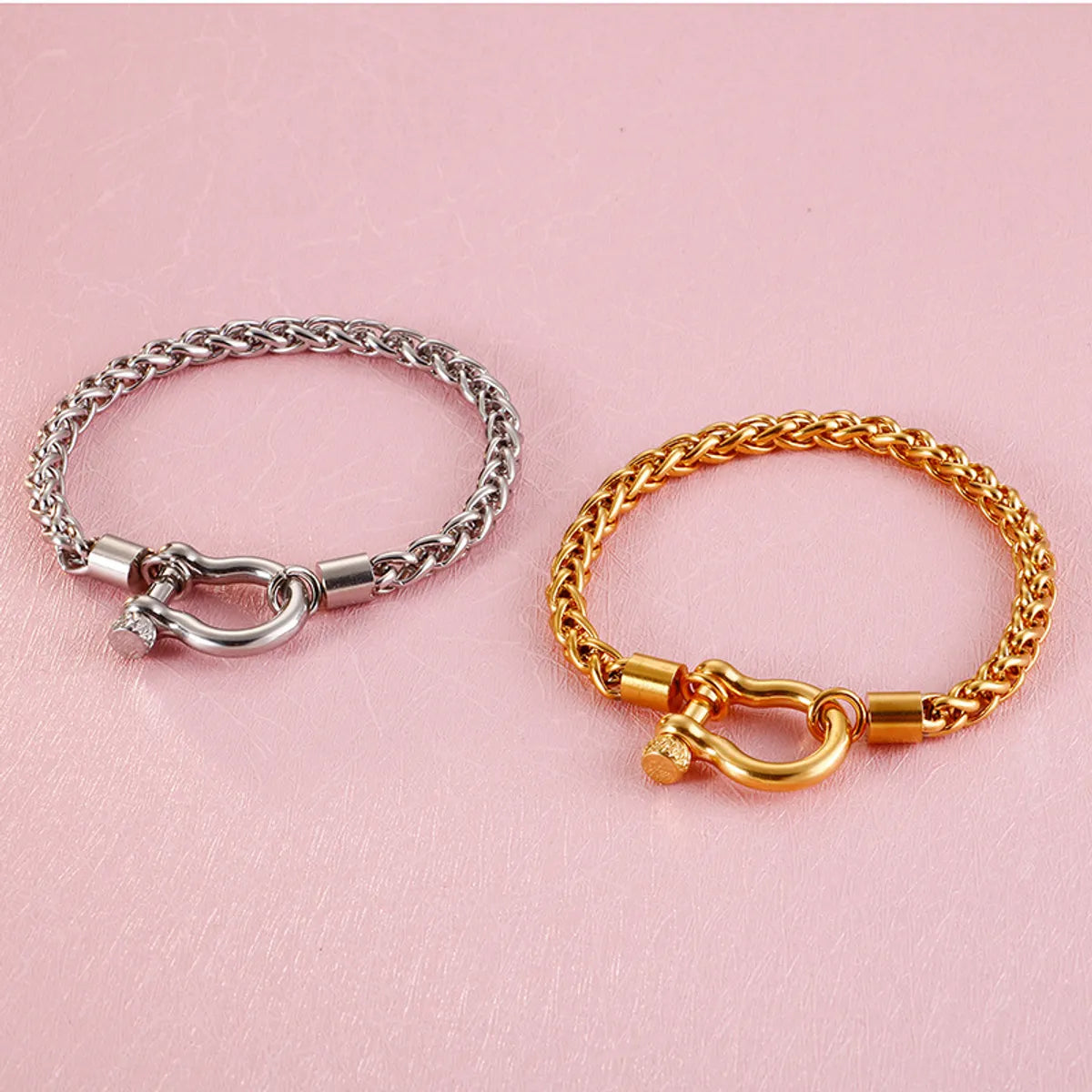 Fashion Horseshoe Buckle Bracelet Stainless Steel Simple Jewelry