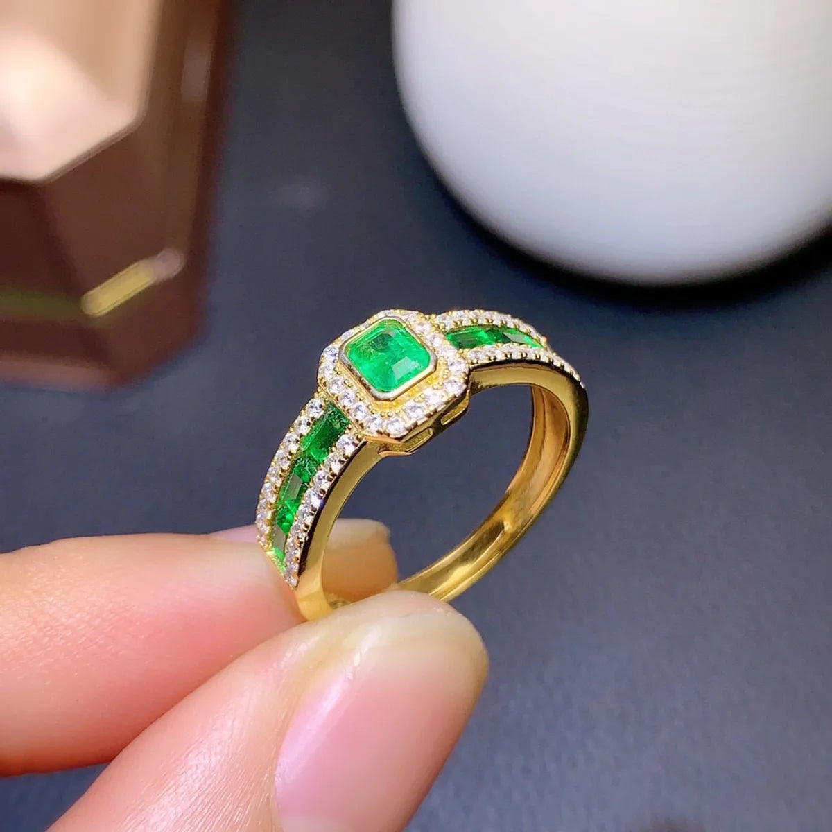 Fashion Imitation Colombian Emerald Ring Full Diamond Row Ring Opening Copper Ring