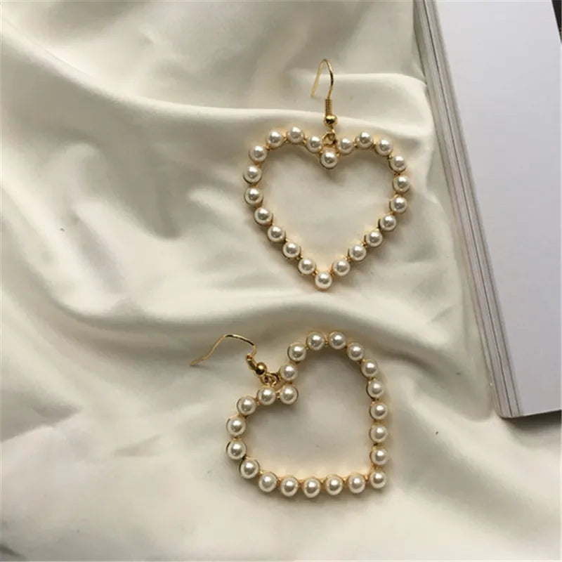 Fashion Inlaid Pearl Classic Heart Earrings Ornaments Wholesale