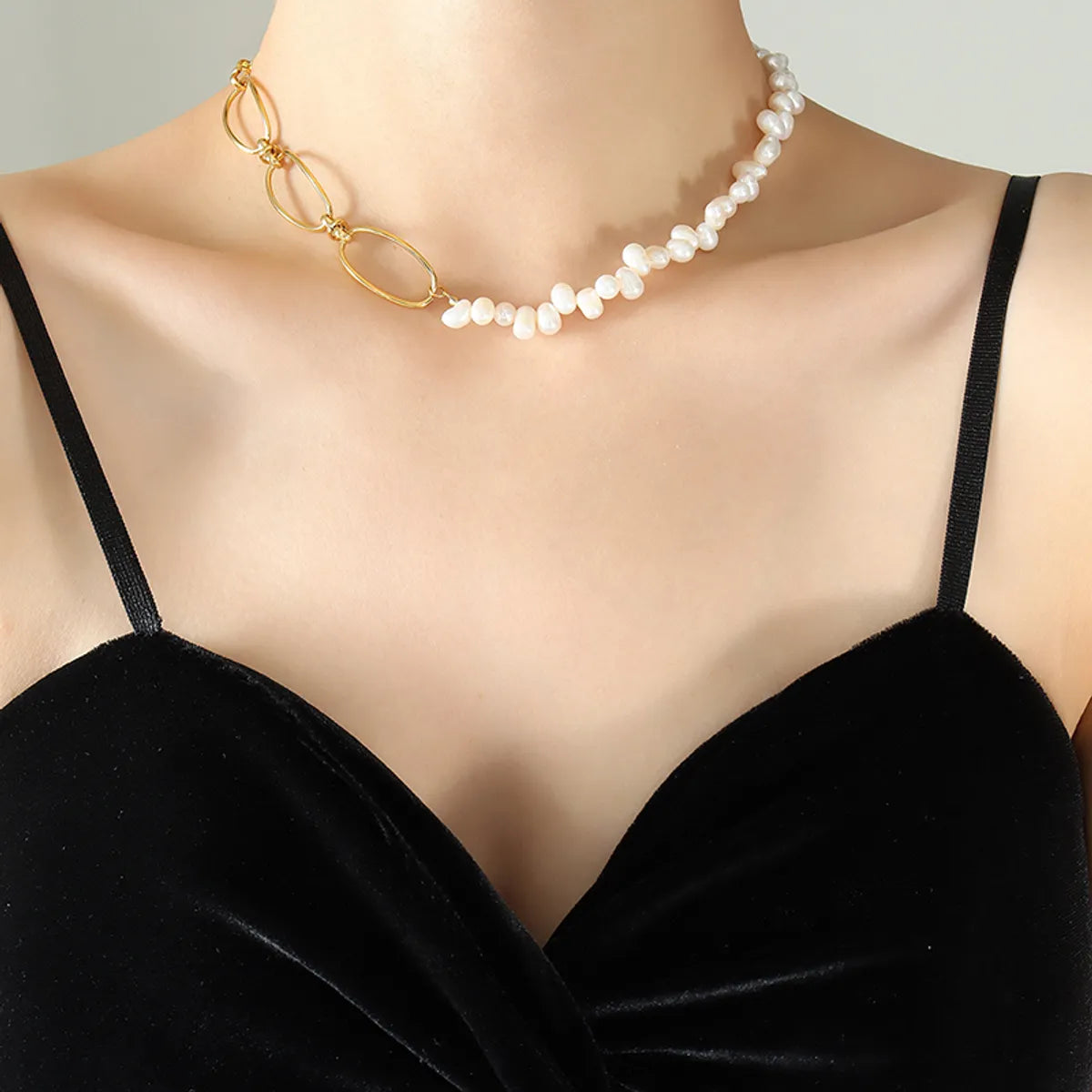 Fashion Irregular Pearl Titanium Steel Plating Choker 1 Piece