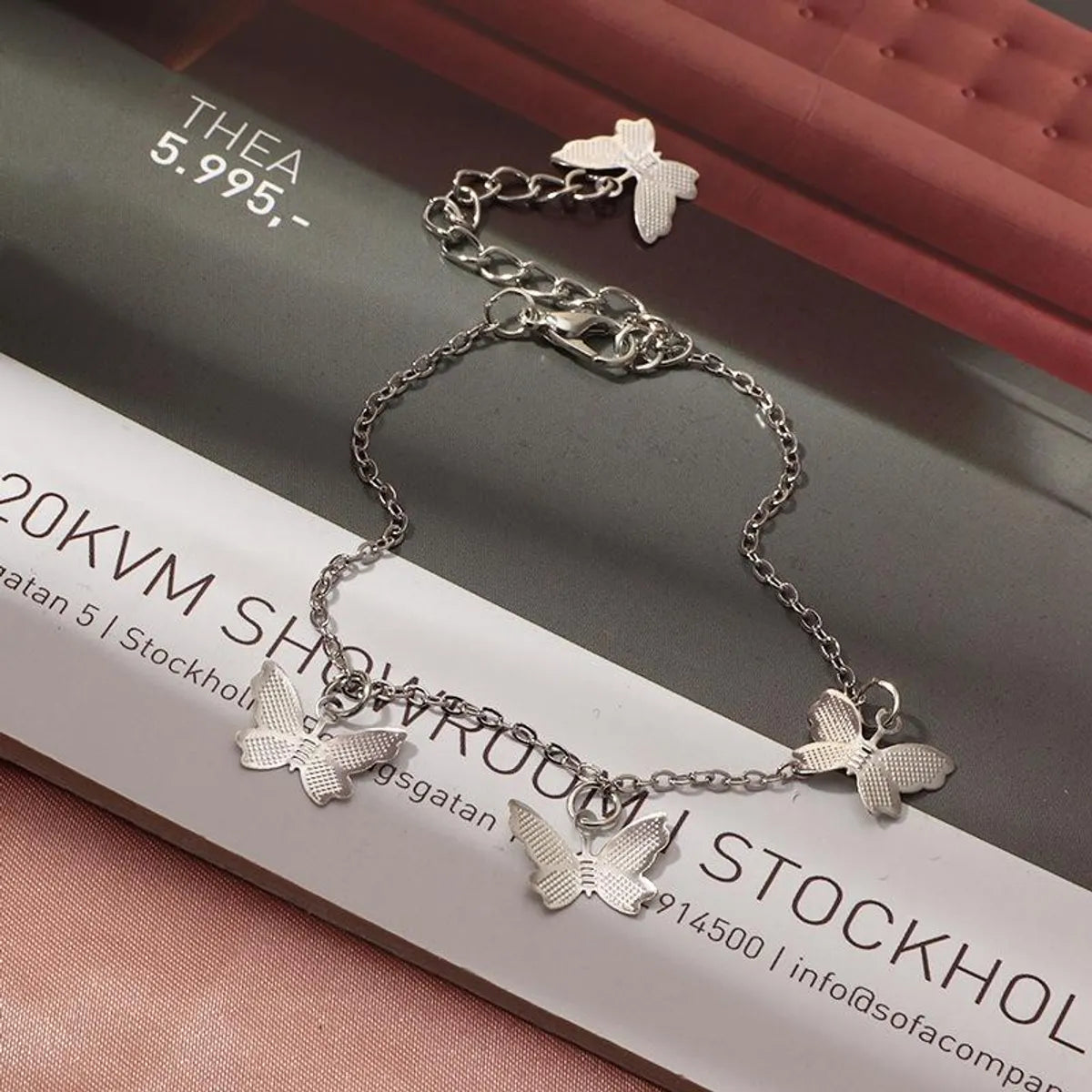 Fashion Jewelry Wholesale Single Layer Butterfly Bracelet Sweet Butterfly Pendant Bracelet