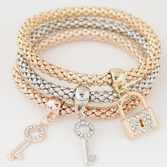 Fashion Key Lock Alloy Inlay Artificial Rhinestones Women's Bracelets