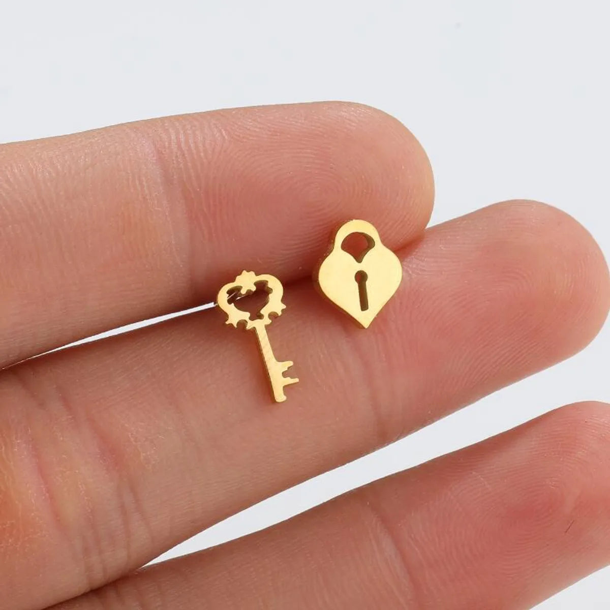 Fashion Key Lock Plating 304 Stainless Steel No Inlaid 18K Gold Plated Ear Studs