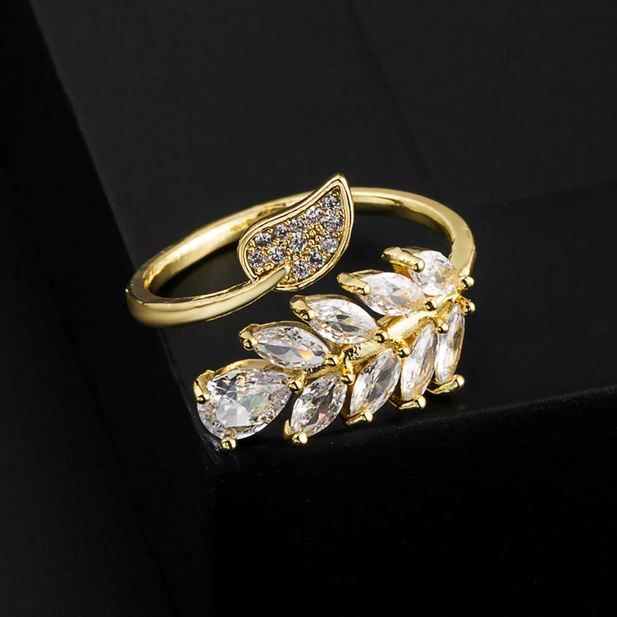 Fashion Leaves Copper Gold Plated Zircon Open Ring 1 Piece