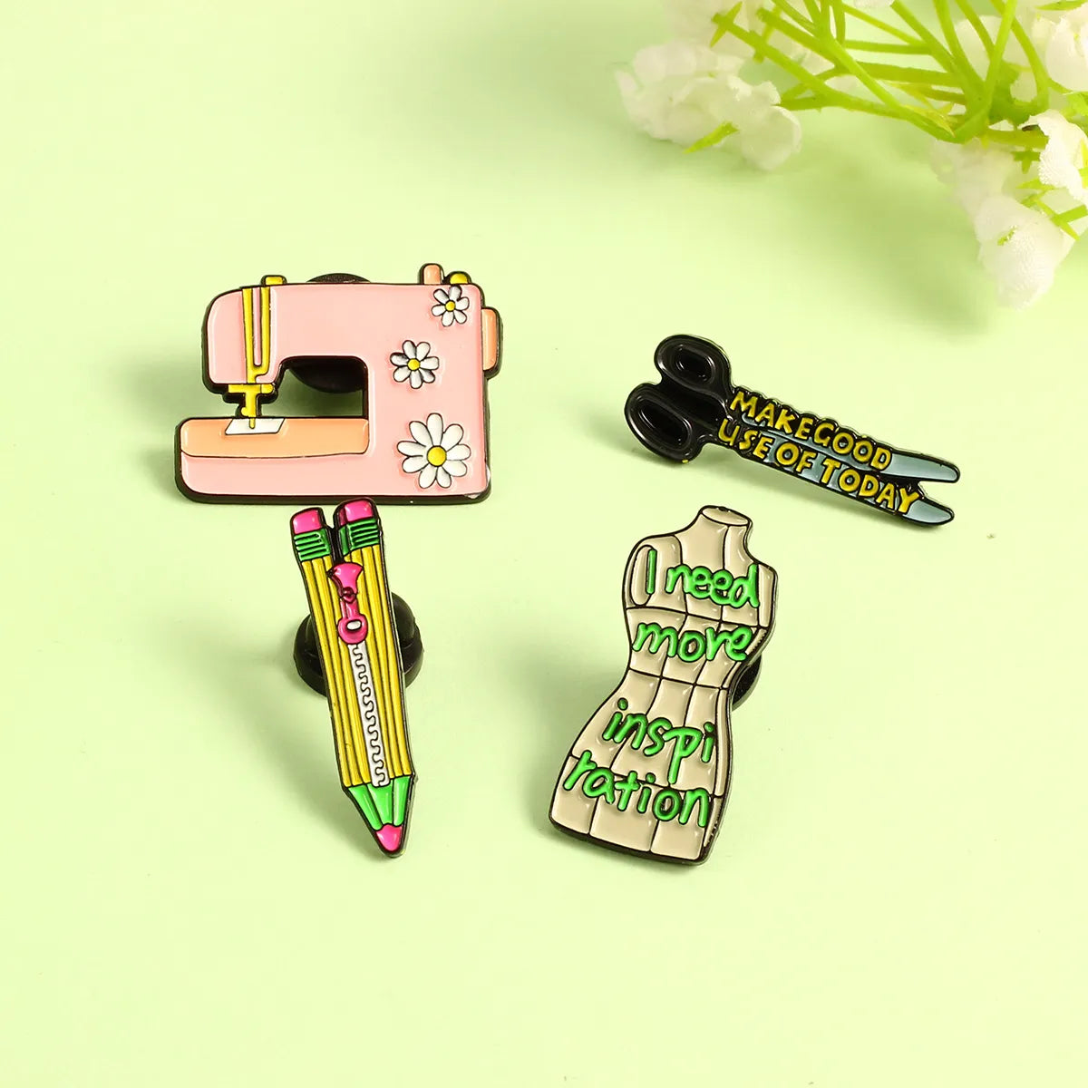 Fashion Letter Alloy Stoving Varnish Unisex Brooches