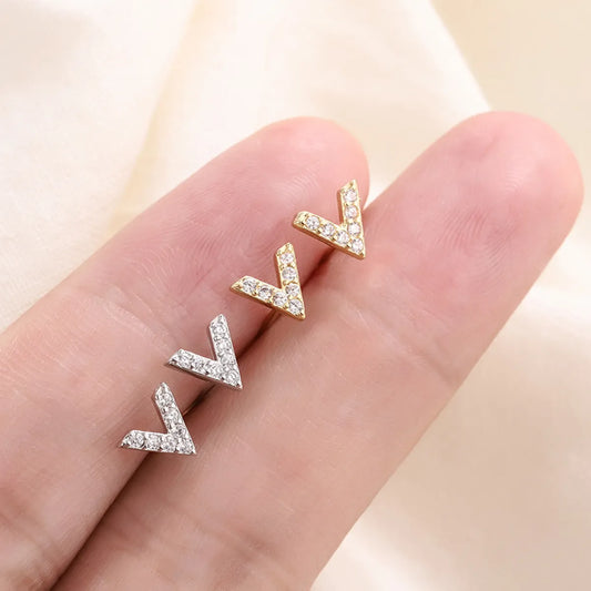 Fashion Letter Copper Inlay Zircon Ear Studs 1 Pair