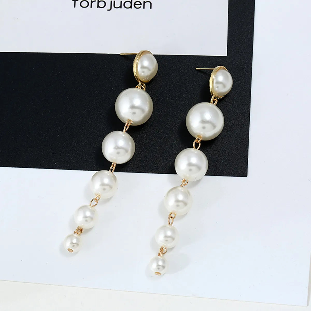 Fashion Long Six-connected Pearl Earrings