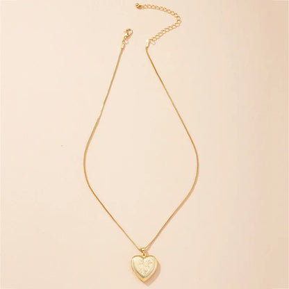 Fashion Love Pendant Necklace Heart Clavicle Chain