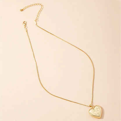 Fashion Love Pendant Necklace Heart Clavicle Chain