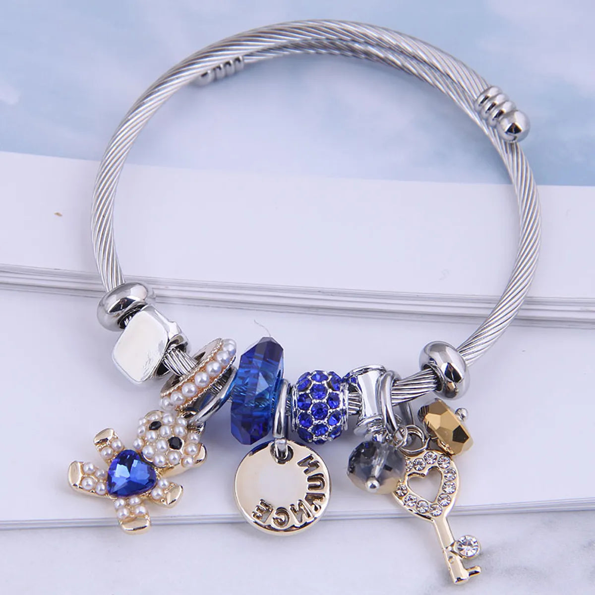 Fashion Metal Bear Disc Bracelet