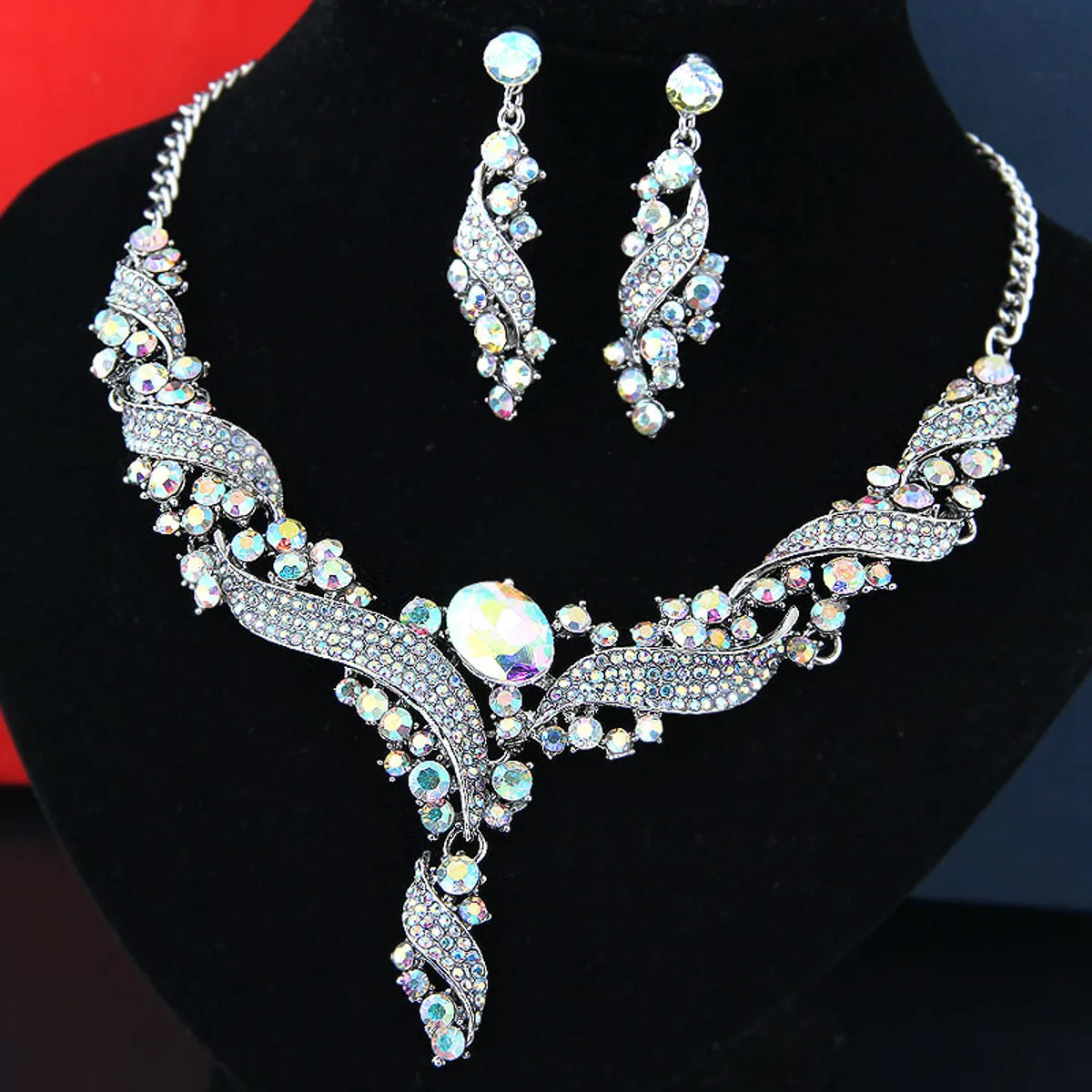 Fashion Metal Bright Luxury And Simple Bridal Accessories Temperament Exaggerated Bridal Necklace Earrings Set Wholesale Gooddiy