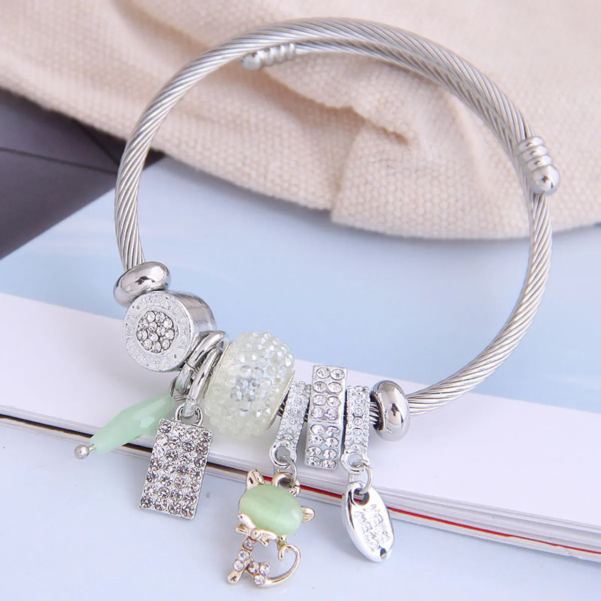 Fashion Metal Wild Pan Dl Simple And Wild Shine Cat Pendant Multi-Element Accessories Personalized Bracelet Wholesale Nihaojewelry