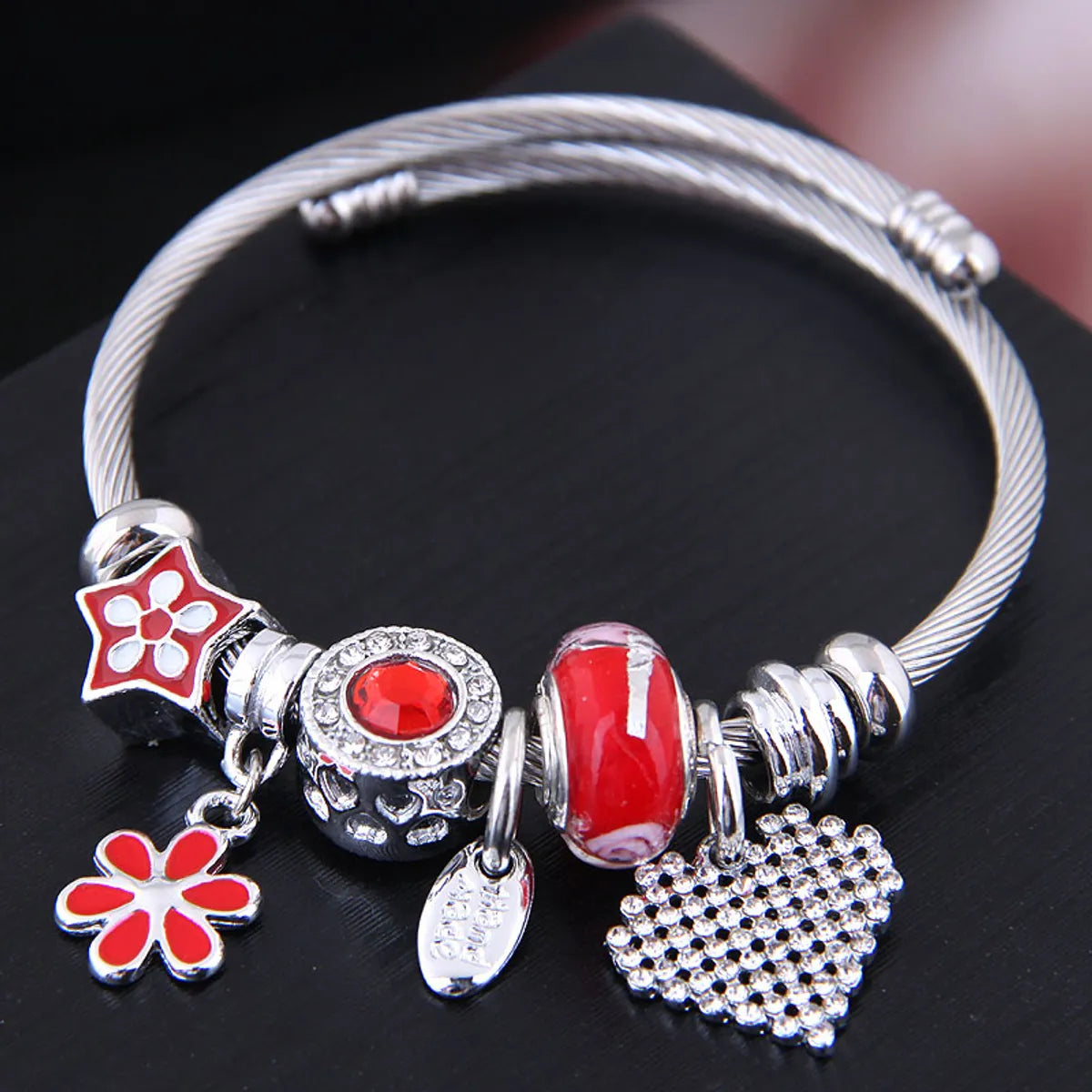 Fashion Metal Wild Simple Flowers Bright Love Pendant Multi-Element Accessories Personalized Bracelet