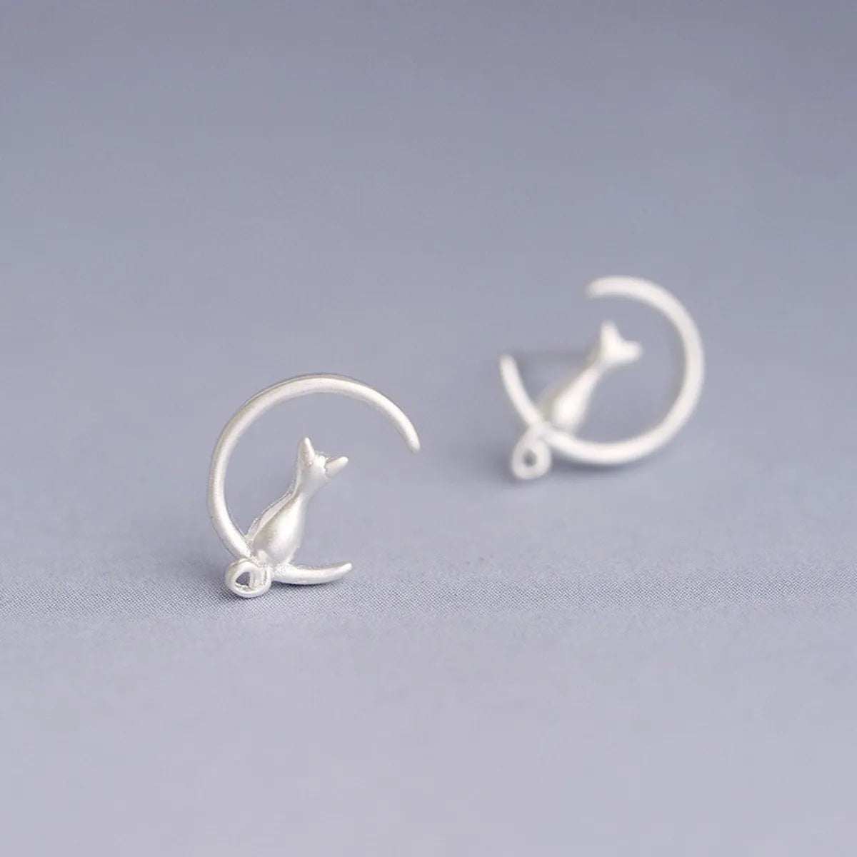 Fashion Moon Cat Sterling Silver Ear Studs 1 Pair