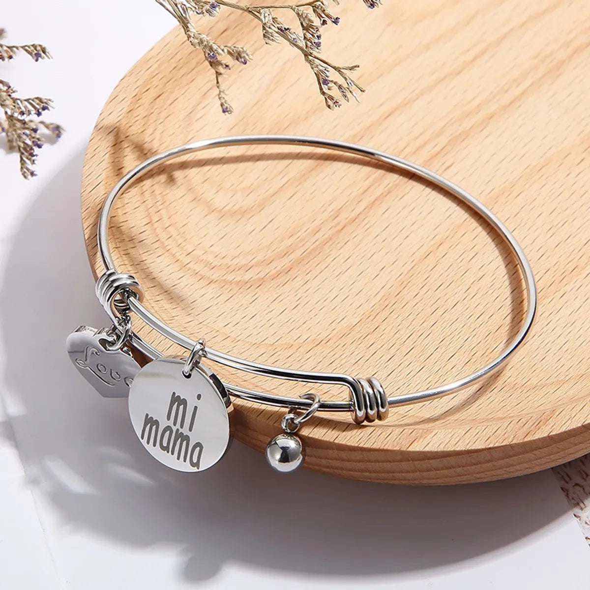 Fashion Mother's Day Gift Letter Love Mi Mama Stainles Steel Heart-shaped Bracelet