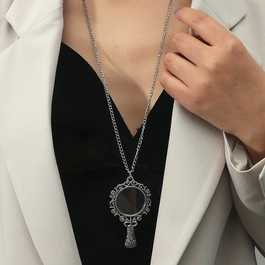 Classical Novelty Alloy Plating Glass Necklace