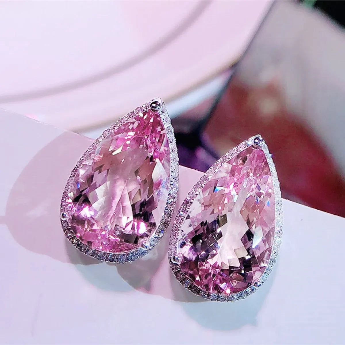 Fashion New Earrings Pear-shaped Water Drop Pink Zircon Earrings Valentine's Day