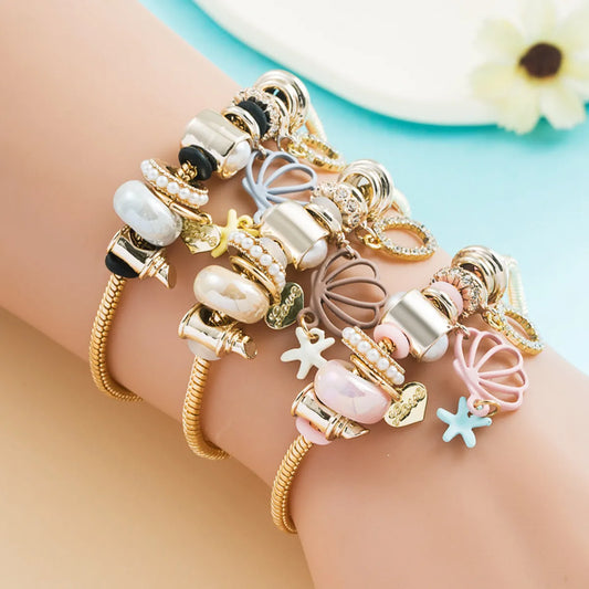 Fashion New Shell Pendant Multi-element Alloy Bracelet