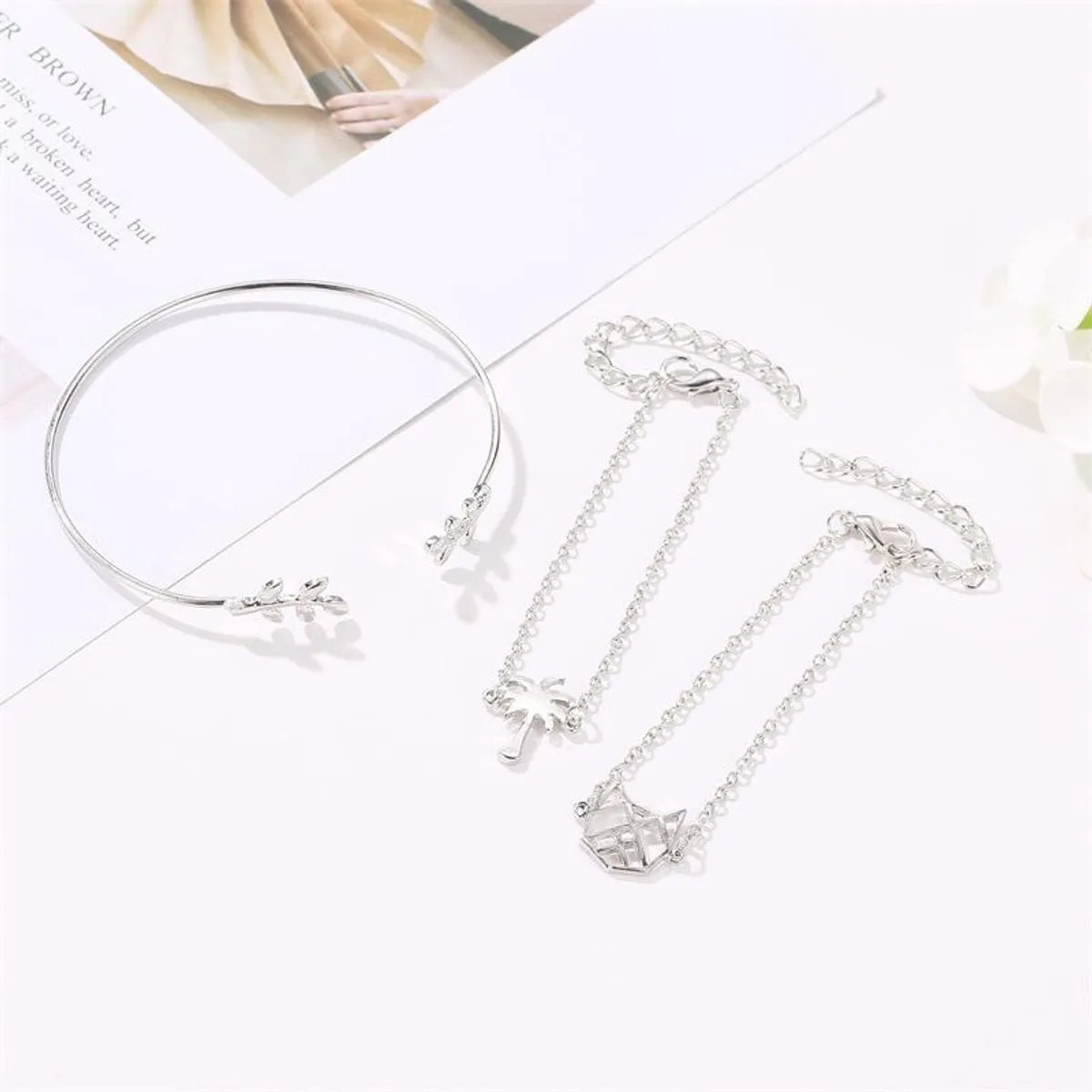 Fashion Openwork Kitten Bracelet Coconut Bracelet Three-piece Set Nhcu146567