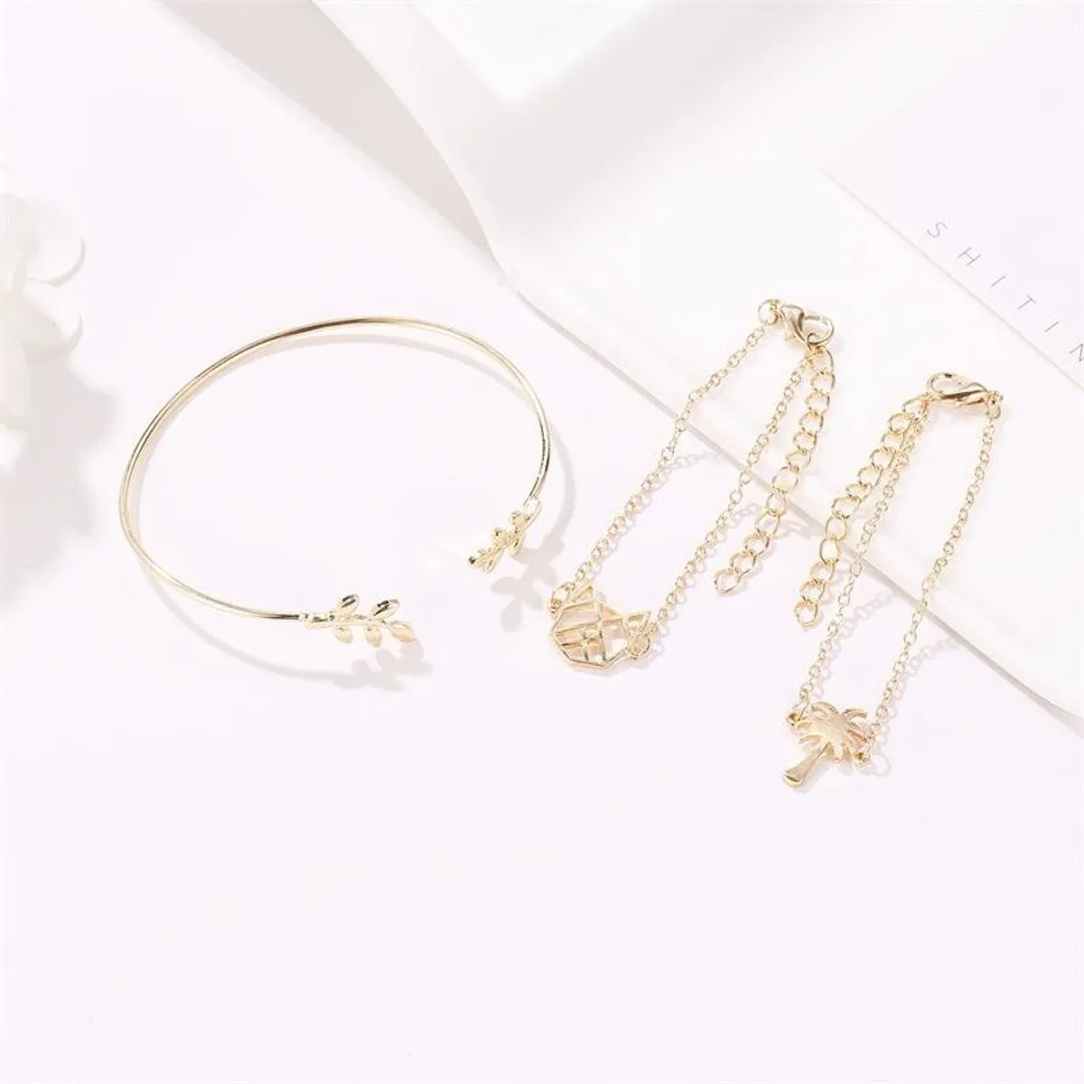 Fashion Openwork Kitten Bracelet Coconut Bracelet Three-piece Set Nhcu146567