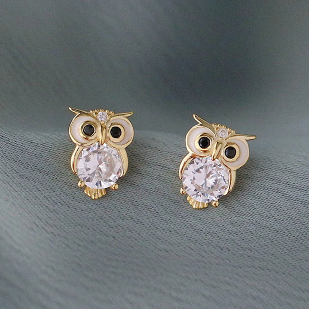 Fashion Owl Copper Inlay Zircon Ear Studs 1 Pair