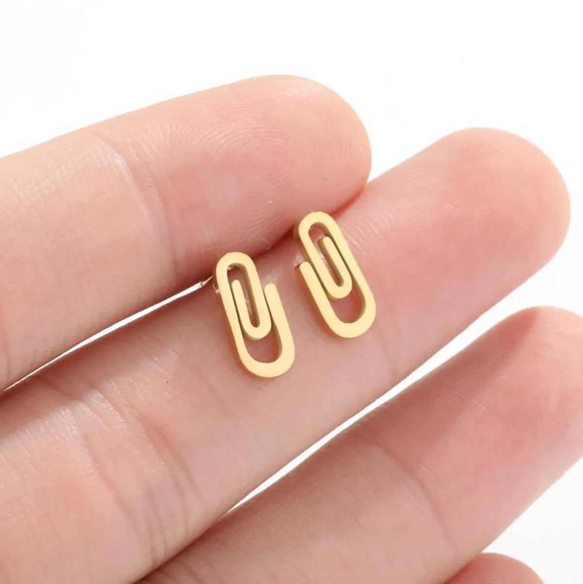 Fashion Paper Clip Stainless Steel Plating Hollow Out Ear Studs 1 Pair