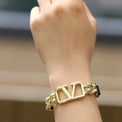 Fashion Personality Pu Leather Big V Shape Bracelet