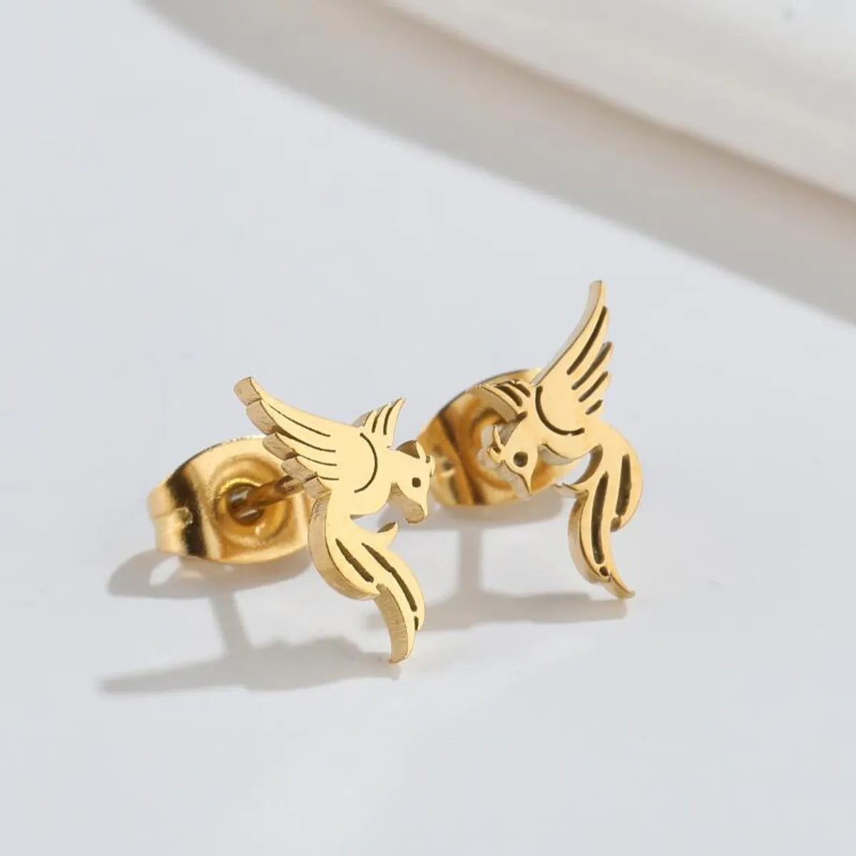 1 Pair Fashion Phoenix Hollow Out 304 Stainless Steel 18K Gold Plated Ear Studs