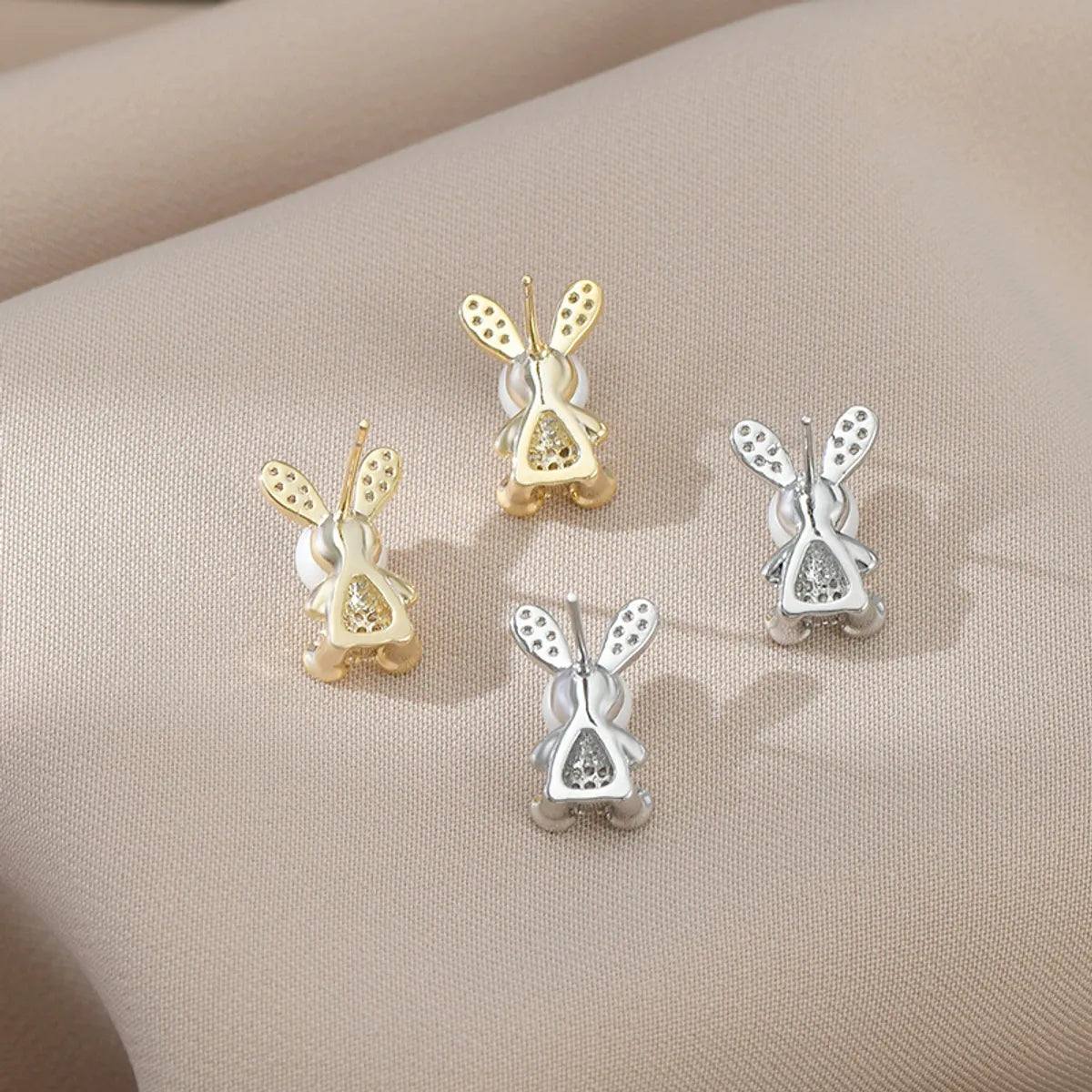 Fashion Rabbit Copper Inlay Artificial Pearls Zircon Ear Studs 1 Pair