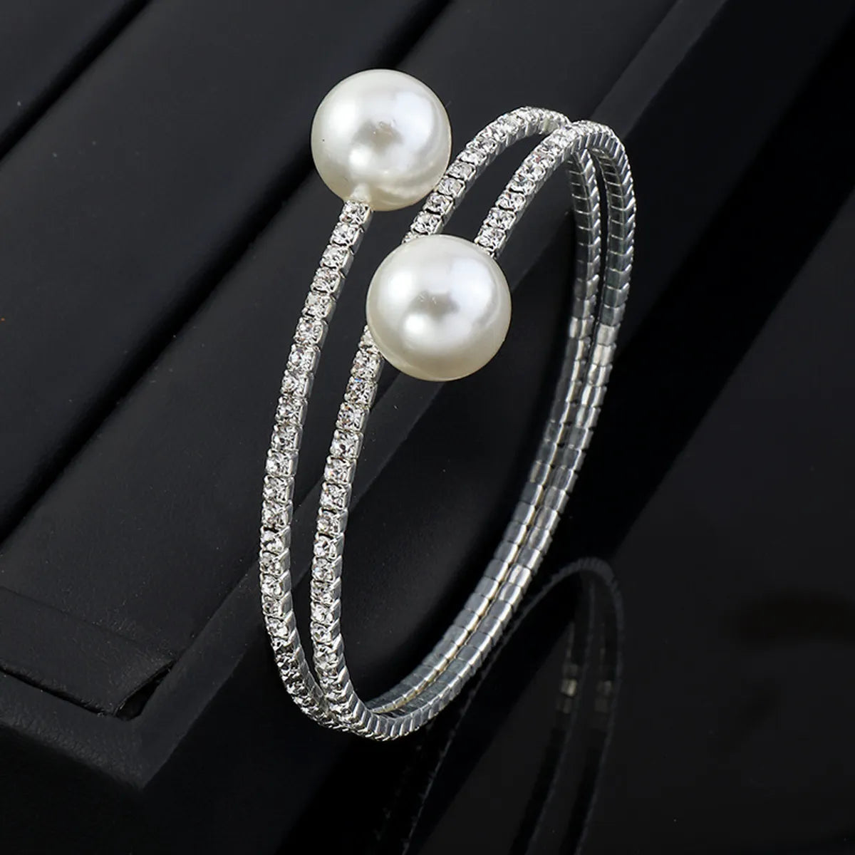 Fashion Rhinestone Pearl Multi-layer Winding Bracelet