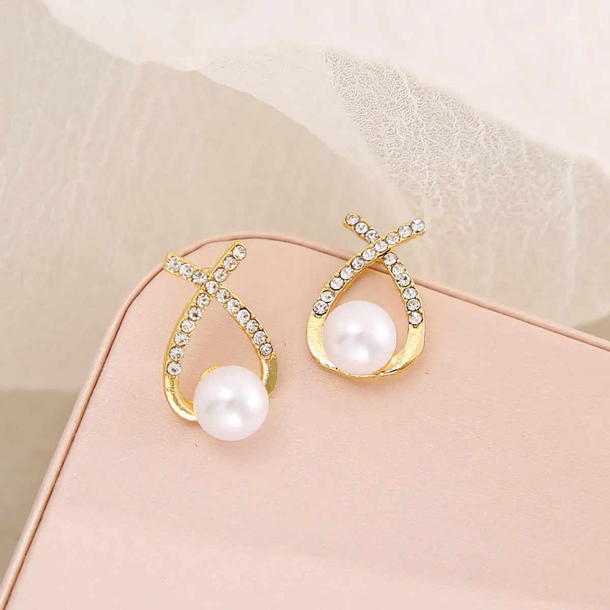 1 Pair Fashion Round Inlay Alloy Artificial Pearls Artificial Diamond Ear Studs