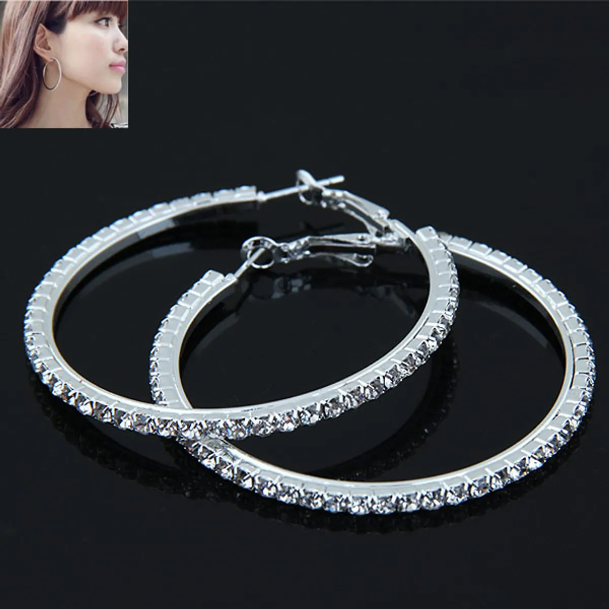 Fashion Round Alloy Inlay Rhinestone Hoop Earrings 1 Pair