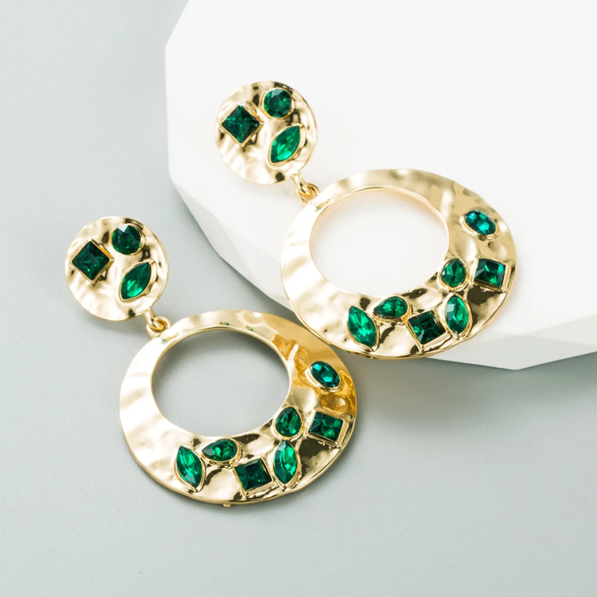 Fashion Round Alloy Plating Rhinestones Women'S Drop Earrings 1 Pair