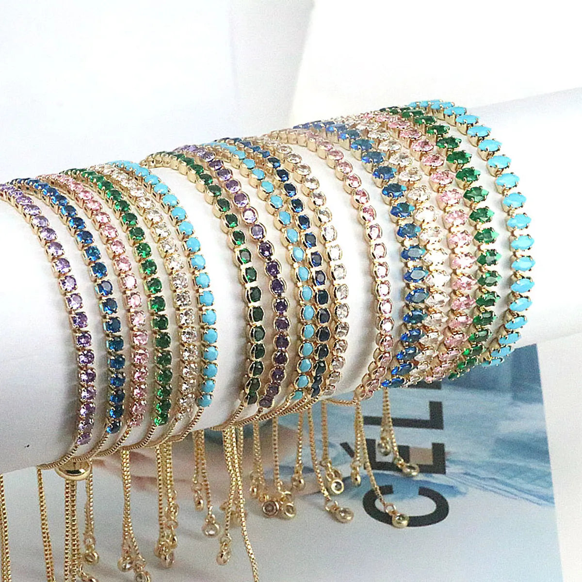 Fashion Round Copper Zircon Bracelets In Bulk