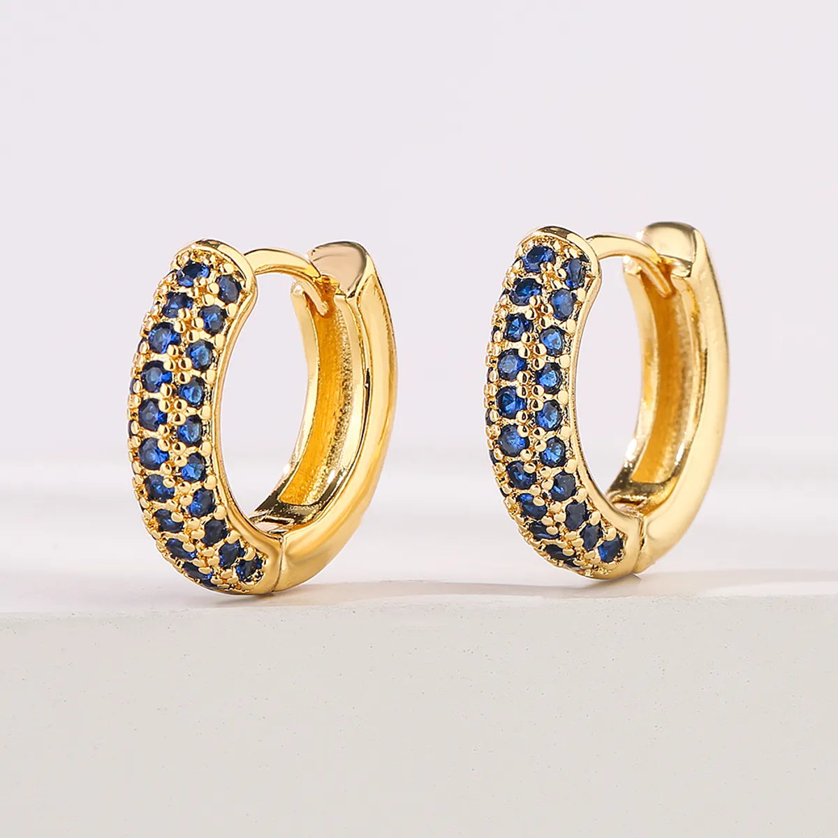 Fashion Round Copper Inlay Zircon Hoop Earrings 1 Pair