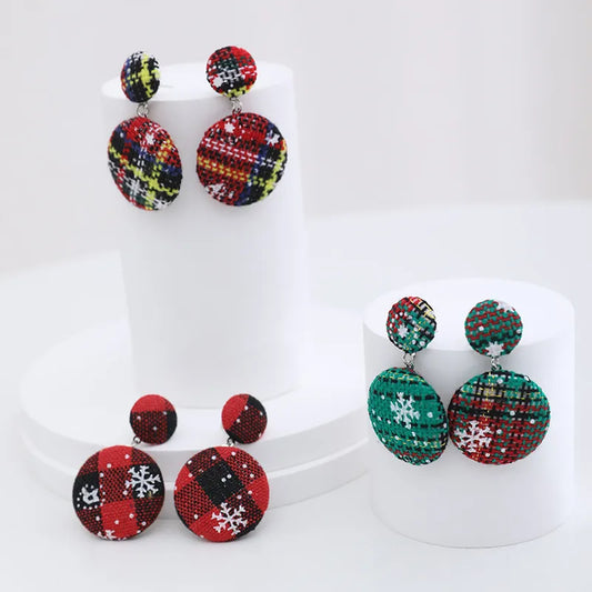 Fashion Round Snowflake Cloth Women'S Earrings 1 Pair