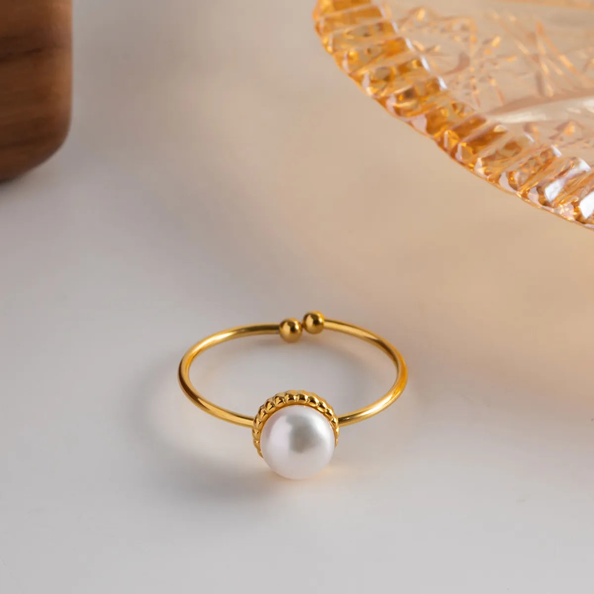 Fashion Round Stainless Steel Inlay Pearl Rings