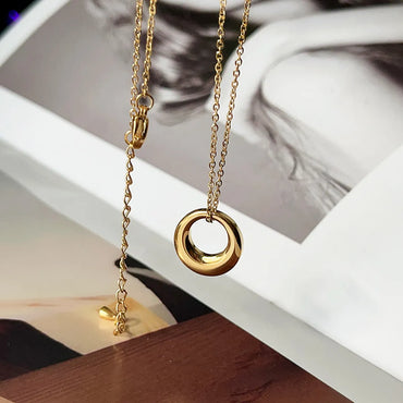 Fashion Round Titanium Steel Plating Pendant Necklace